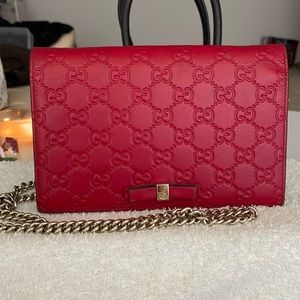 Red Gucci crossbody authentic